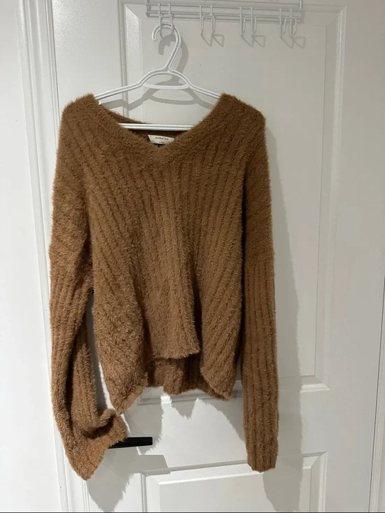 Aritzia Babaton Ulmann Sweater - Picture 4 of 7